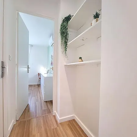 T4 Moderne Clim Sans Vis A Vis Centre *